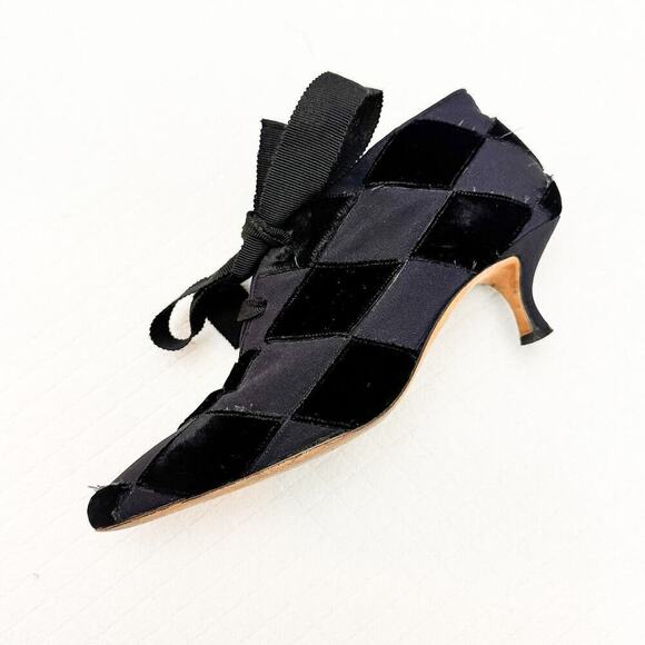 Manolo Blahnik Black Checkered Pattern Pointy Toe Booties Shoes Size 37.5 Italy - Picture 7 of 7